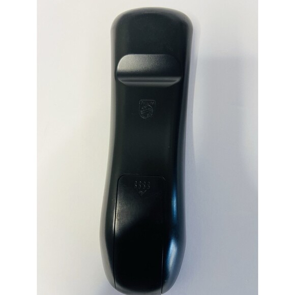 PHILIPS Universal Remote Control for Audio Video 3 Device Black SRP9232D/27 - Picture 3 of 4